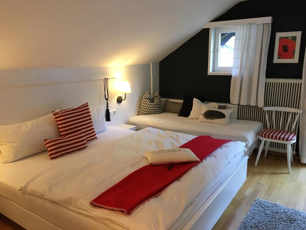 Haus Tirolerland Hotel Oetz Room photo